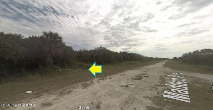 Property Photo: 1431 Madden Avenue SW FL 32908