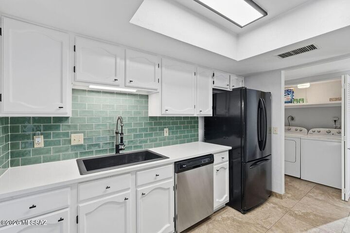 Property Photo:  6363 N Orange Tree Drive  AZ 85704 