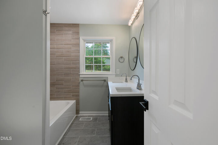 Property Photo:  1823 Cascade Street  NC 28301 