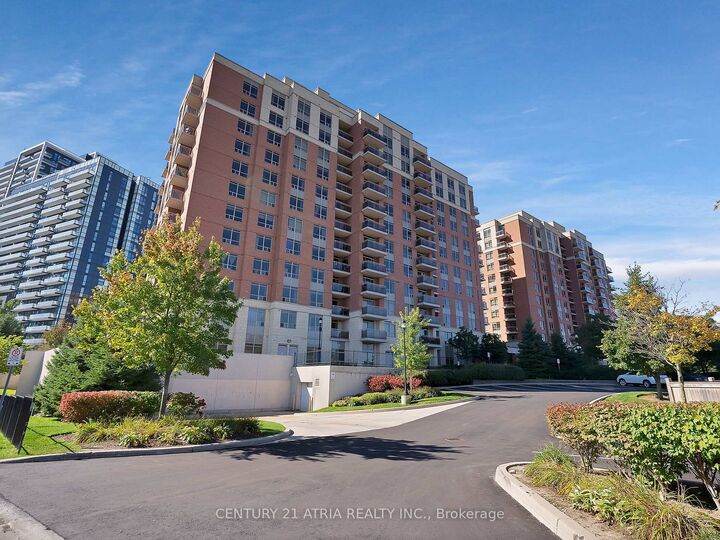 Property Photo:  73 King William Crescent 206  ON L4B 0C2 