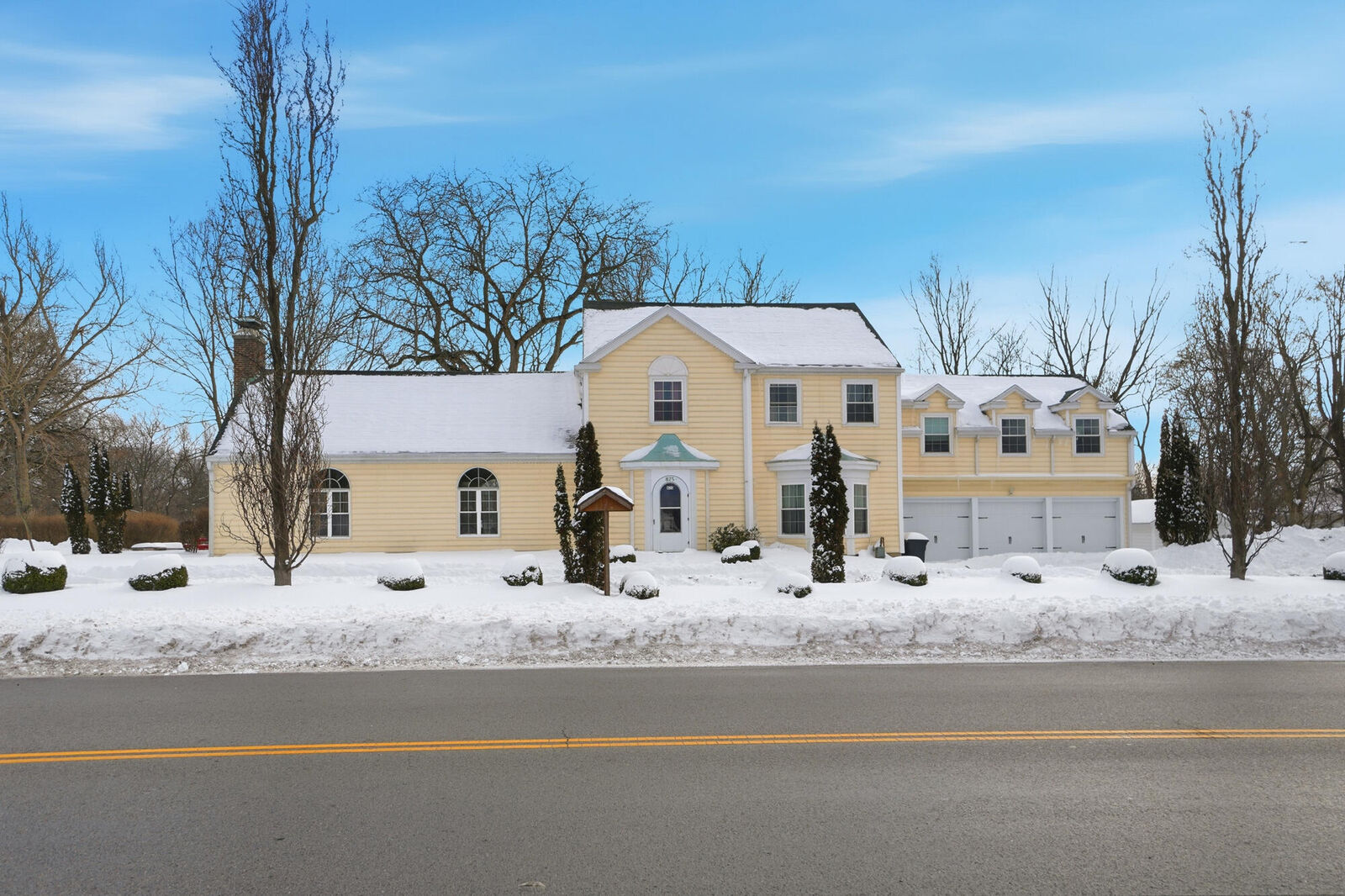 Property Photo:  825 E McCreight Avenue  OH 45503 