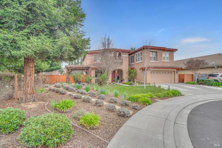 Property Photo: 1007 Canterbury Court CA 95687