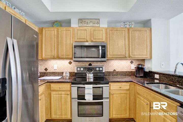 Property Photo:  1010 West Beach Boulevard 304  AL 36542 