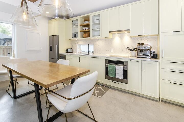 Property Photo:  762 E 10th Avenue 3  BC V5T 2A7 
