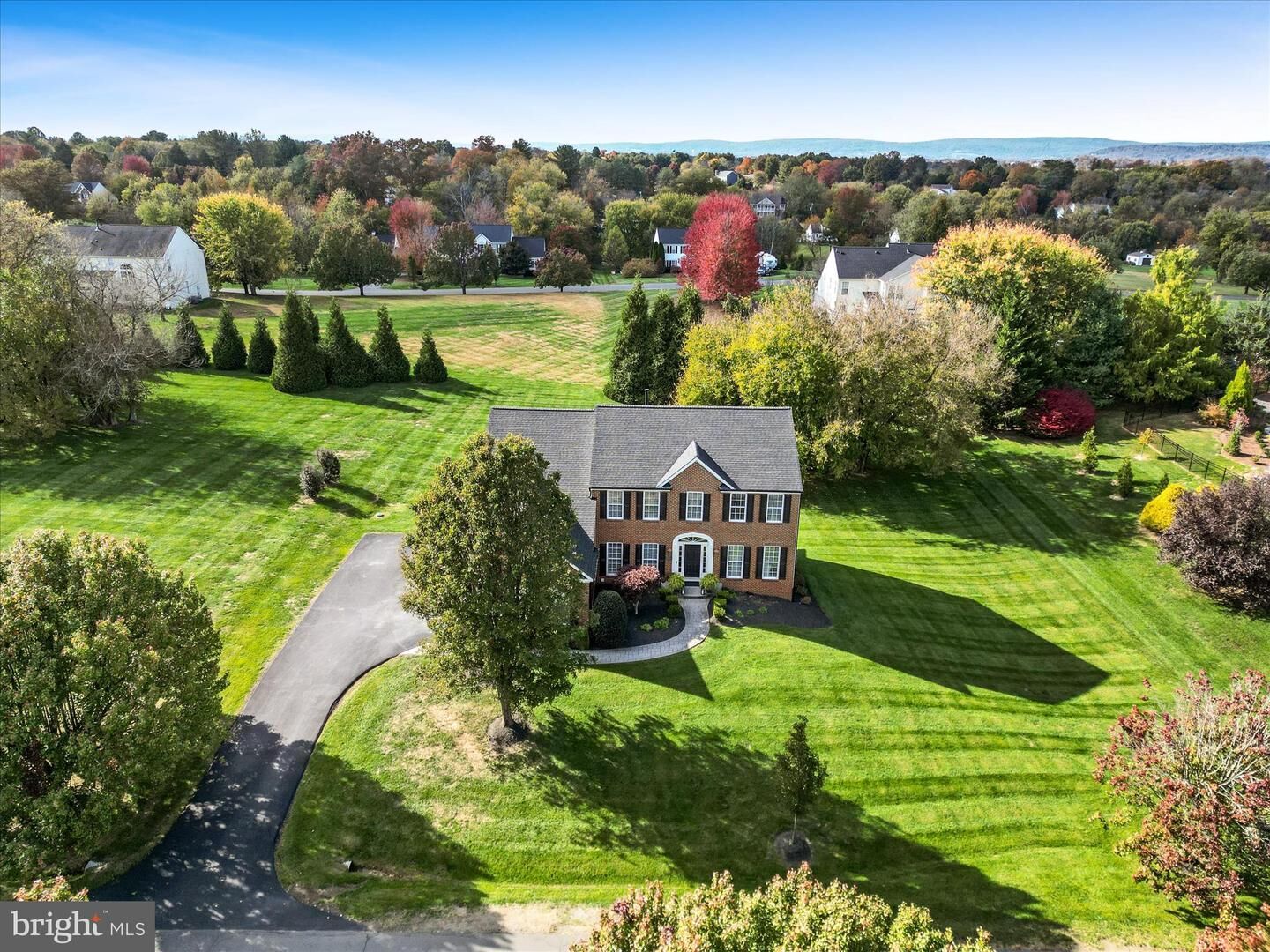 Property Photo:  17301 Vannes Court  VA 20158 