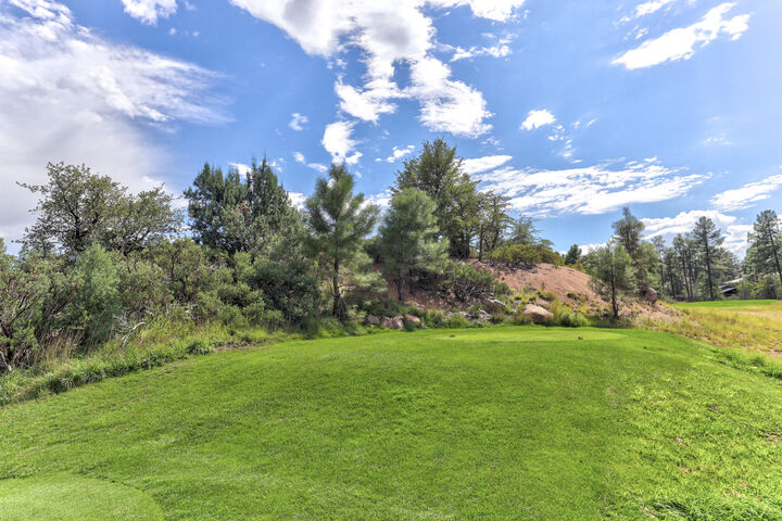 Property Photo: 2502 E Grapevine Drive AZ 85541