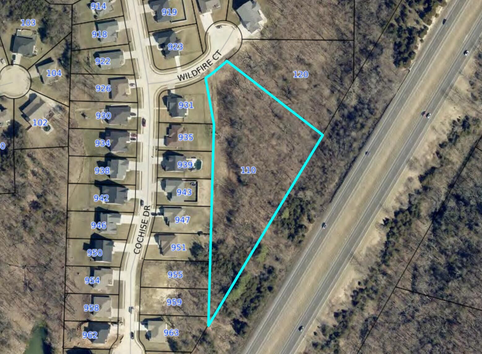 Property Photo: 110 Wildfire Ct MO 65043