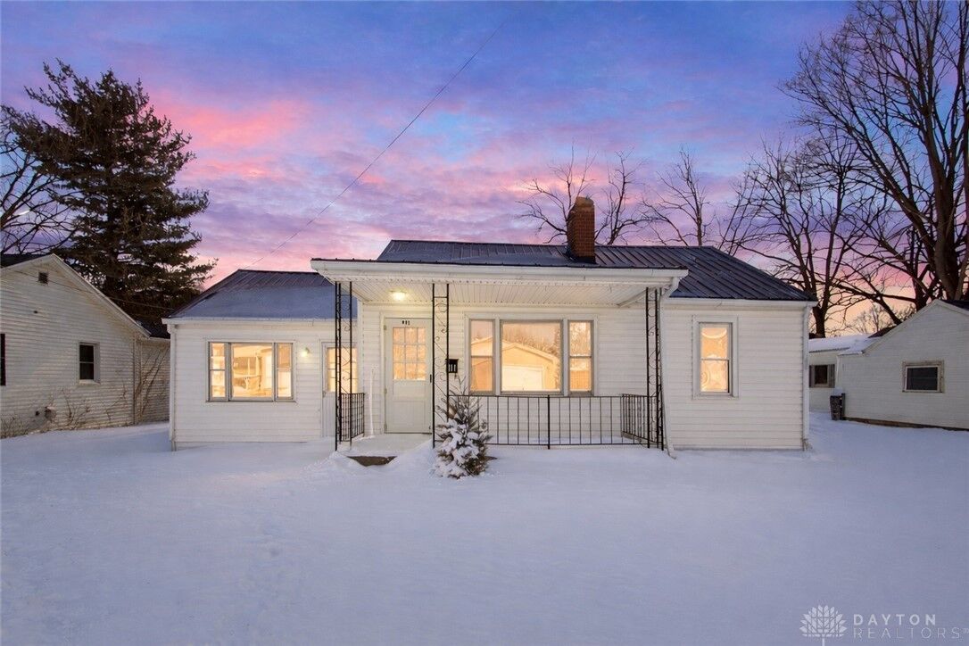 Property Photo:  711 W Light Street  OH 43078 