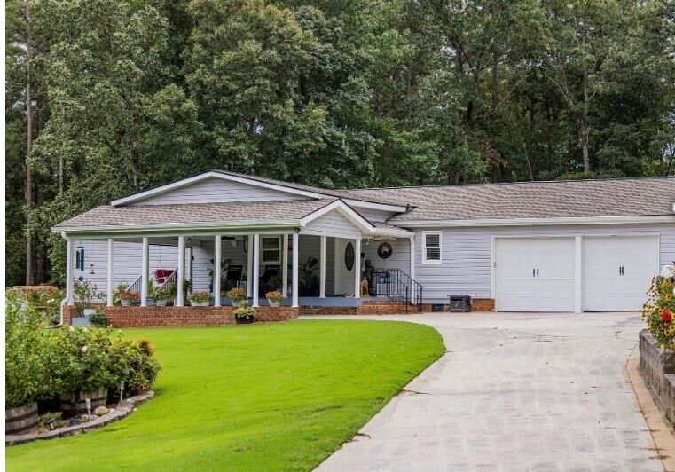 Property Photo:  38 Lakeview Drive  GA 30147 