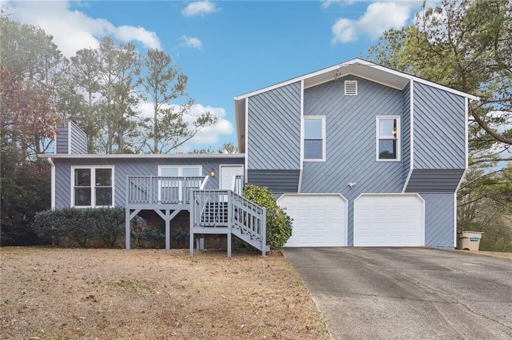 Property Photo: 5167 Dekalb Way GA 30087