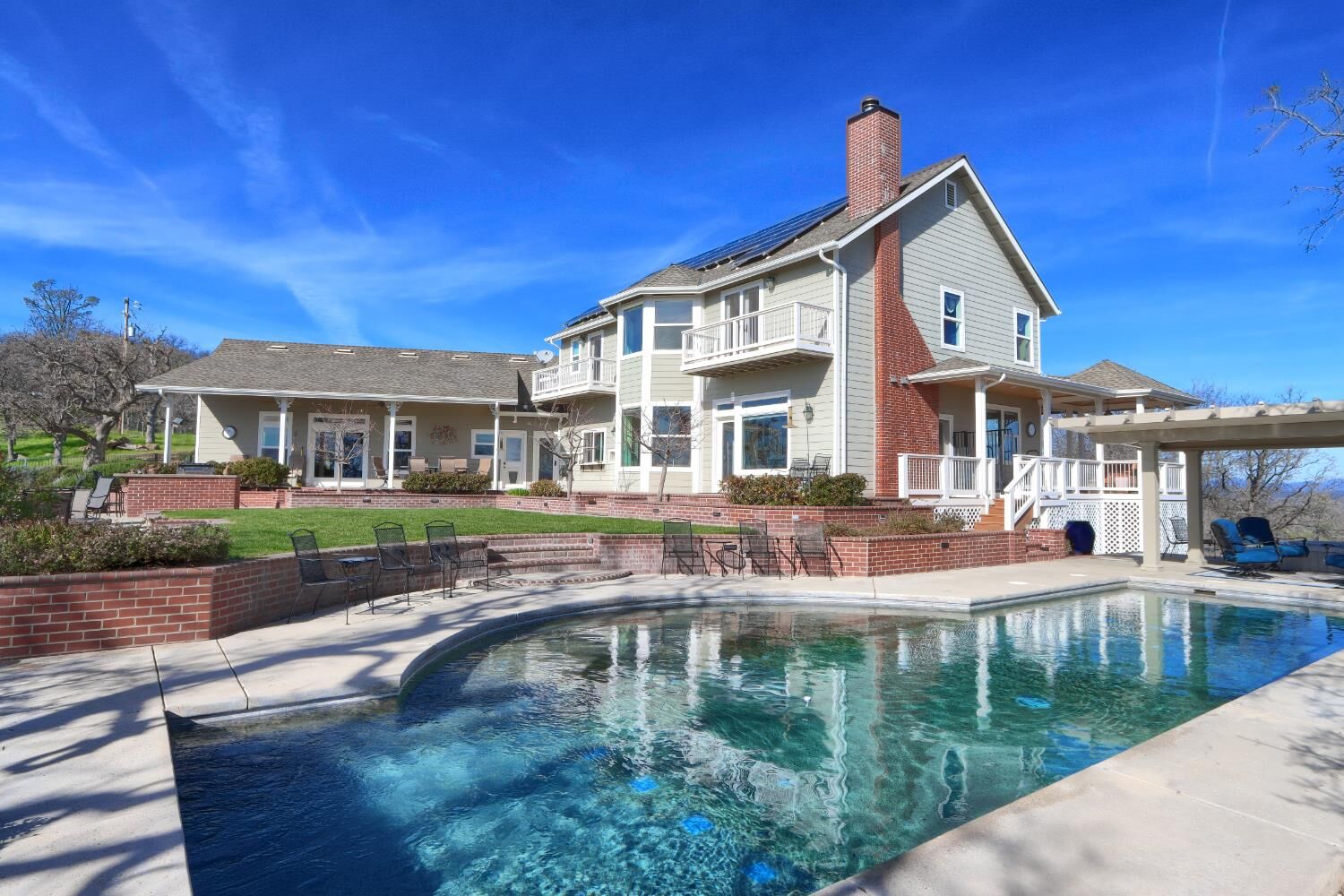Property Photo: 42158 John Muir Drive CA 93614