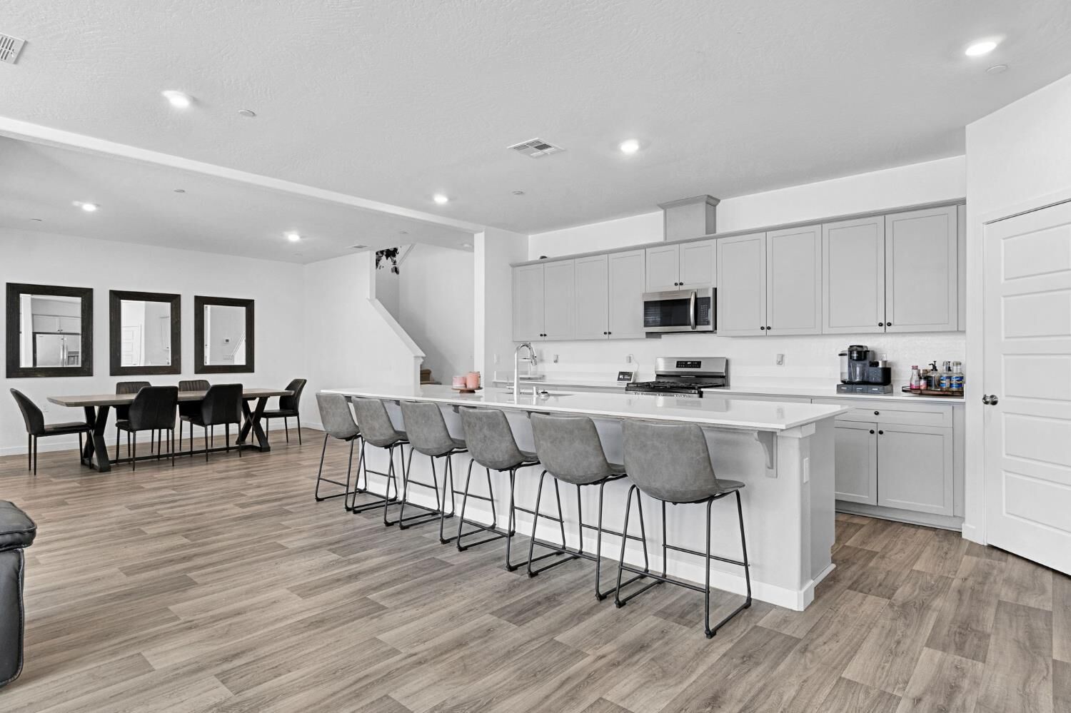Property Photo:  2831 N Redda Road  CA 93737 