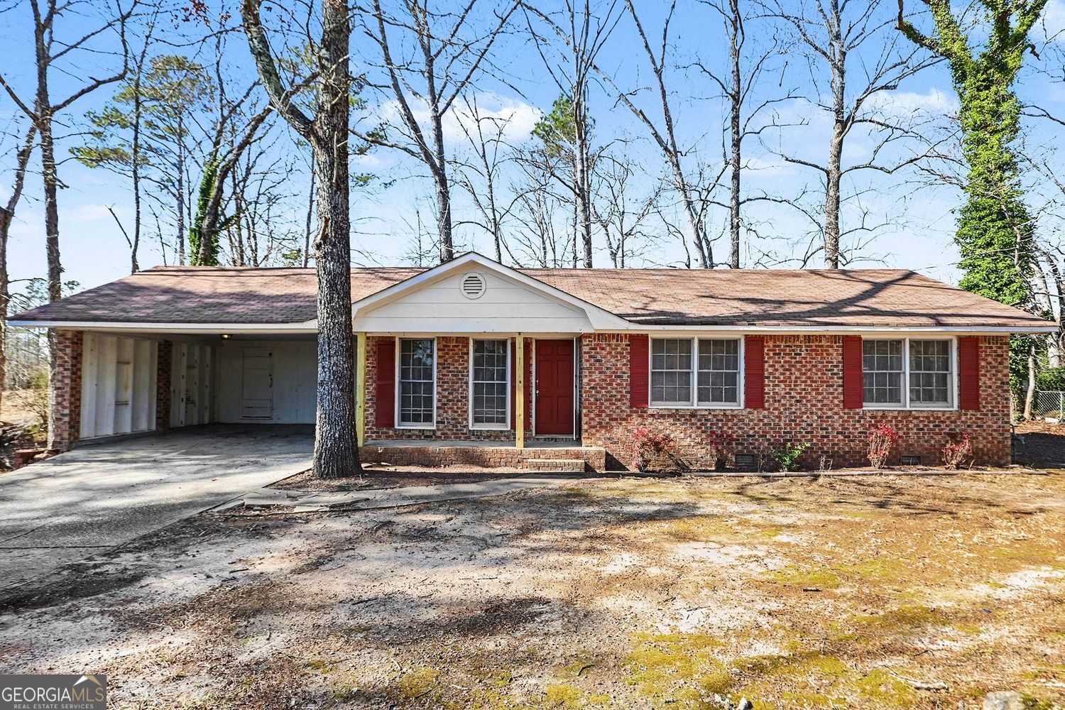 Property Photo:  215 Lakeview Drive  GA 30179 