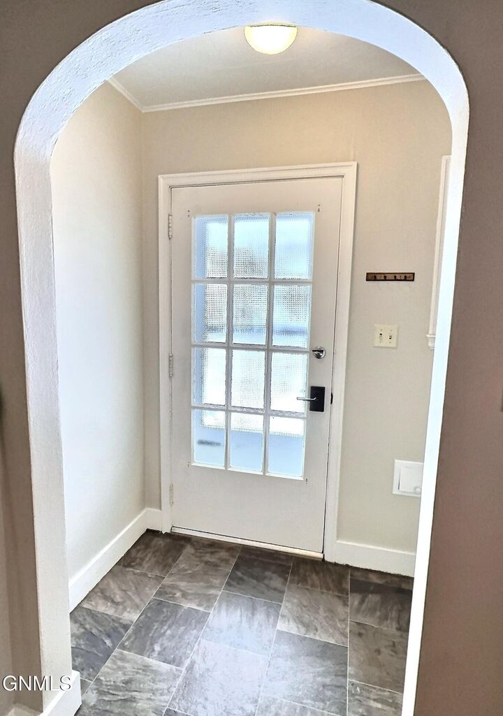 Property Photo:  1208 1st Street NW  ND 58554 