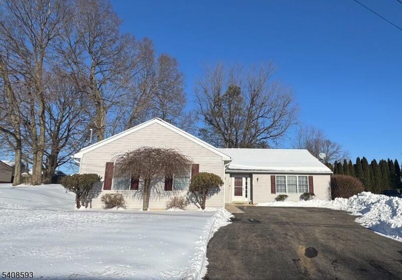 Property Photo:  813 Culkin St  NJ 08865 