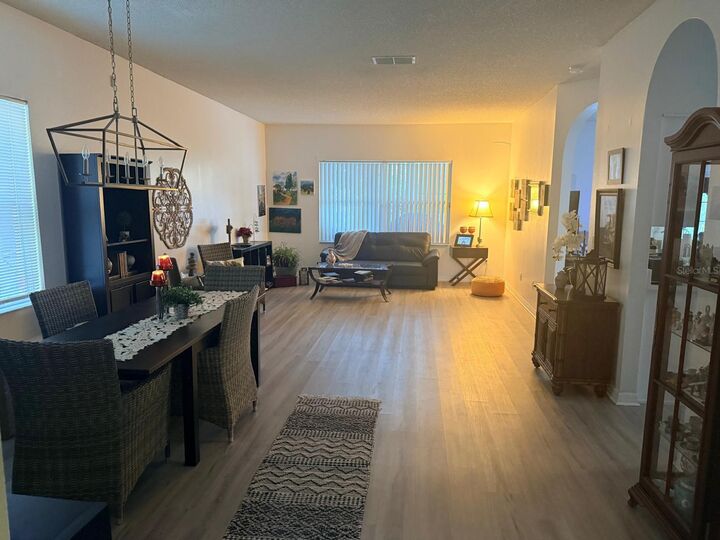 Property Photo: 609 Prince Lane FL 32765