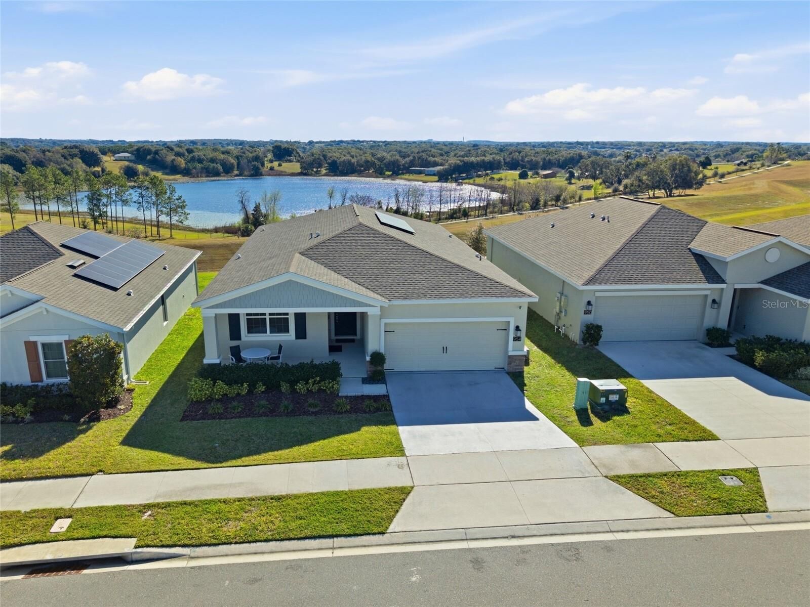 Property Photo:  954 Laurel View Way  FL 34736 