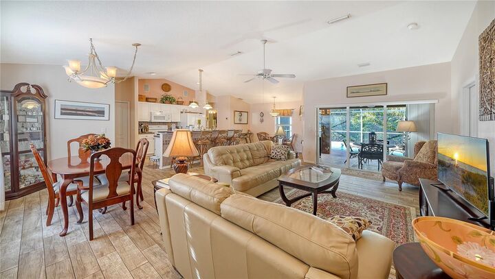 Property Photo: 6200 Plamendon Avenue FL 34291