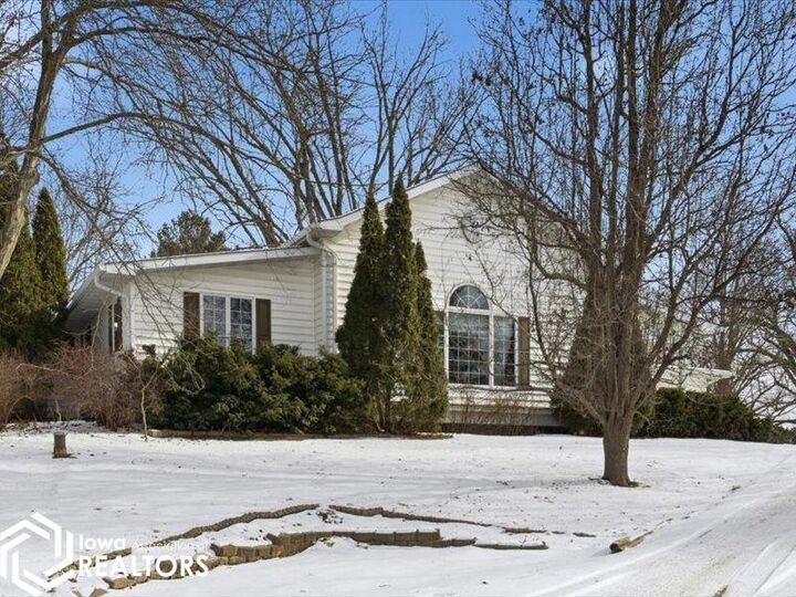 Property Photo:  5838 Madison Avenue  IA 52601 