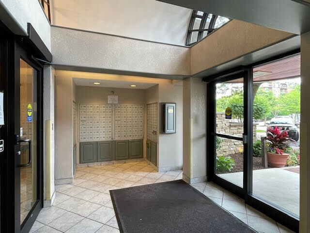 Property Photo: 511 Aurora Avenue 620 IL 60540