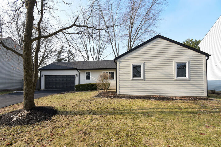 Property Photo: 1406 River Oak Drive IL 60565
