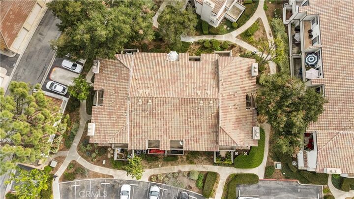 Property Photo:  18 Town And Country  CA 91766 