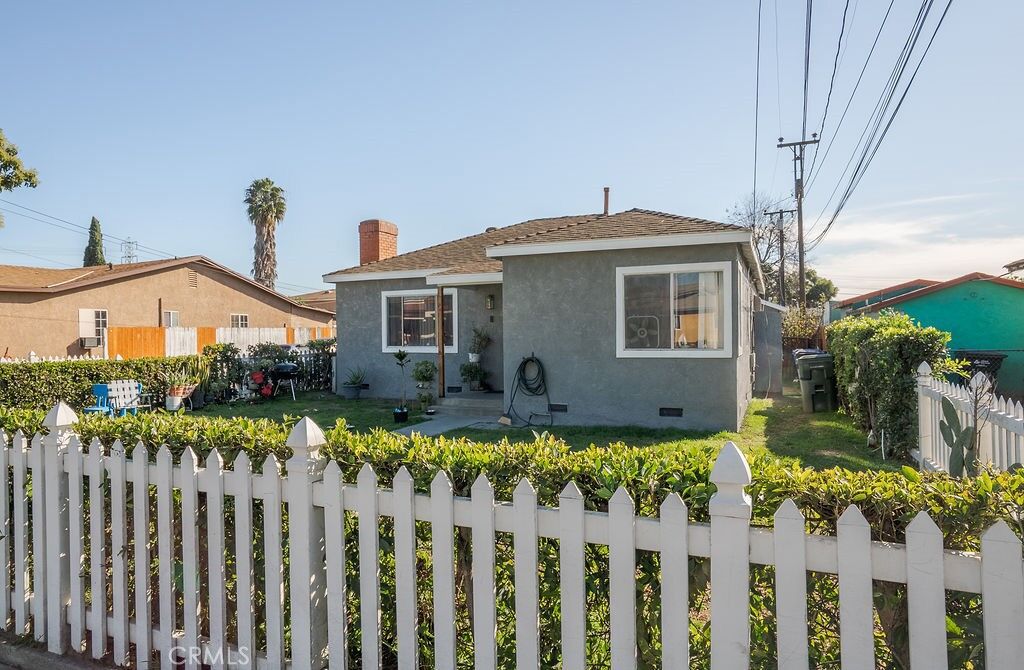 Property Photo:  7032 Somerset  CA 90723 