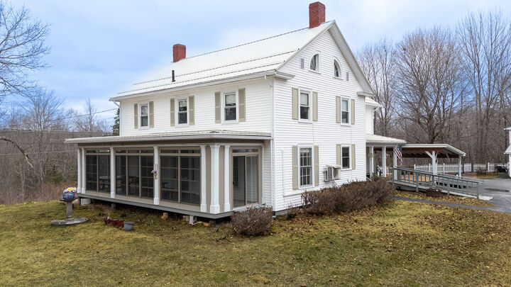 Property Photo:  11 Alton Street  ME 04463 