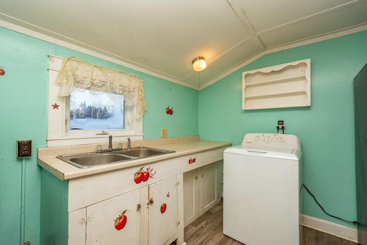 Property Photo: 11 Alton Street ME 04463
