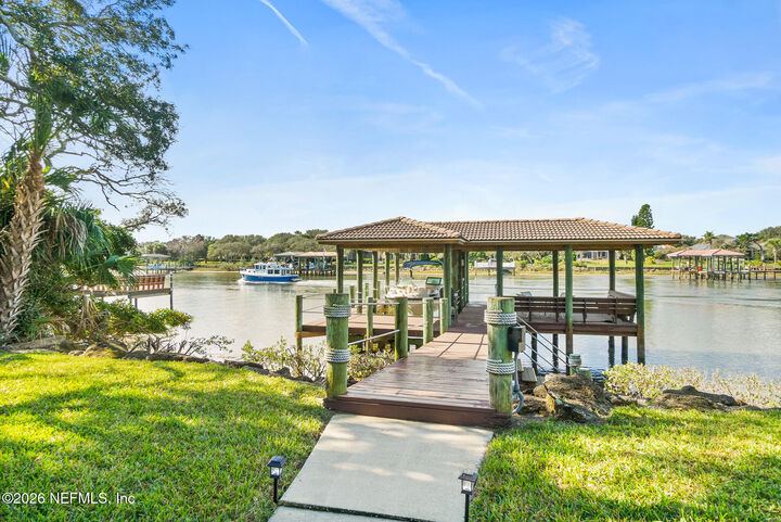 Property Photo:  104 Island Estates Parkway  FL 32137 