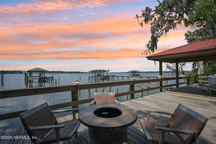 Property Photo: 2778 Holly Point Road W FL 32073