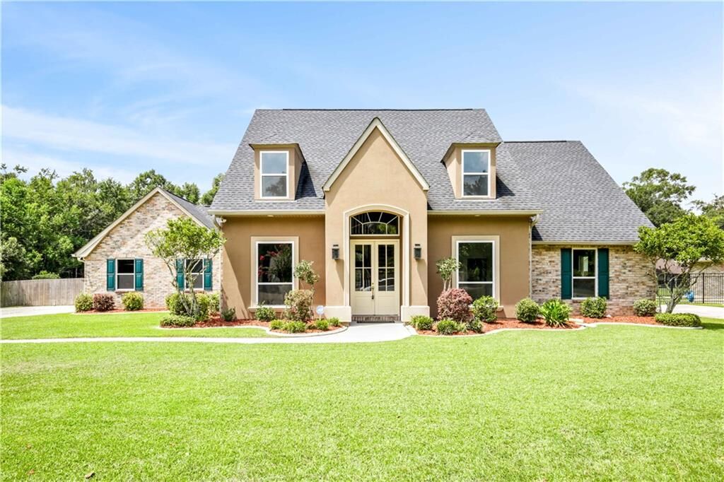 Property Photo:  196 Chantilly Loop  LA 70452 