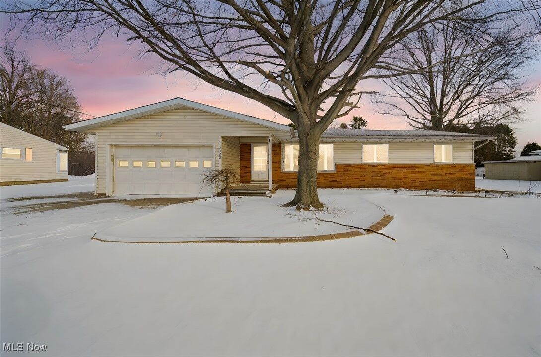 Property Photo:  4423 Oregon Street  OH 44081 