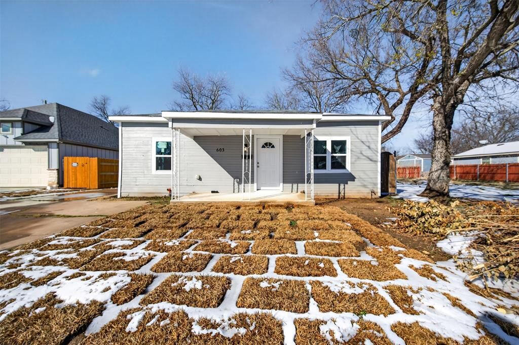 Photo de la propriété:  603 E Willingham Street  TX 76031 