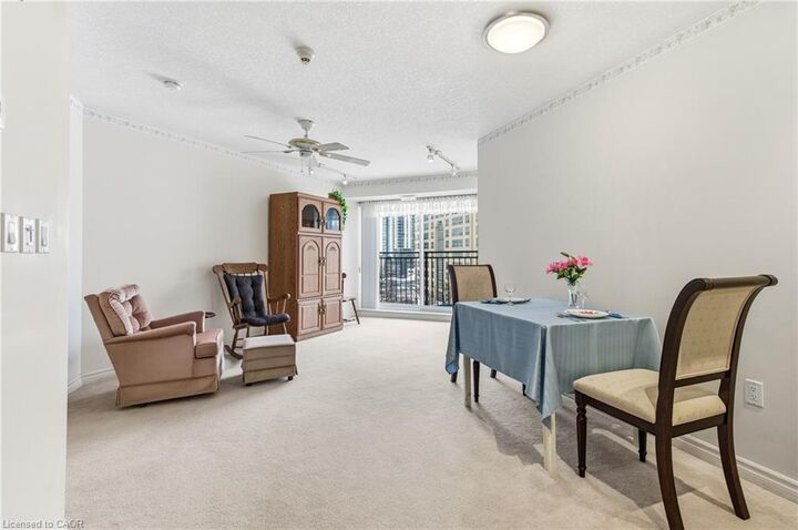 20 St George Street 407 — photo 1