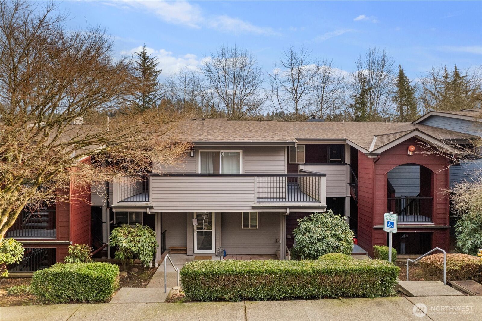 Property Photo: 15805 Waynita Way NE D204 WA 98011