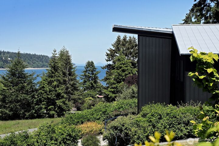 Property Photo:  1649  Stewart Road  WA 98249 