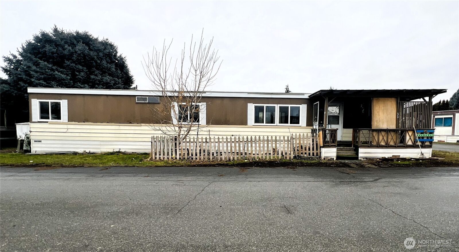 Property Photo:  1305 N Wenatchee Avenue 22  WA 98801 