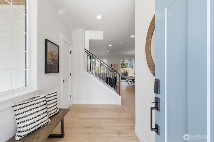 Property Photo:  33  213th Place SW  WA 98021 