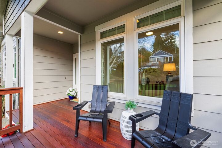 Property Photo: 3422 35th Avenue W WA 98199