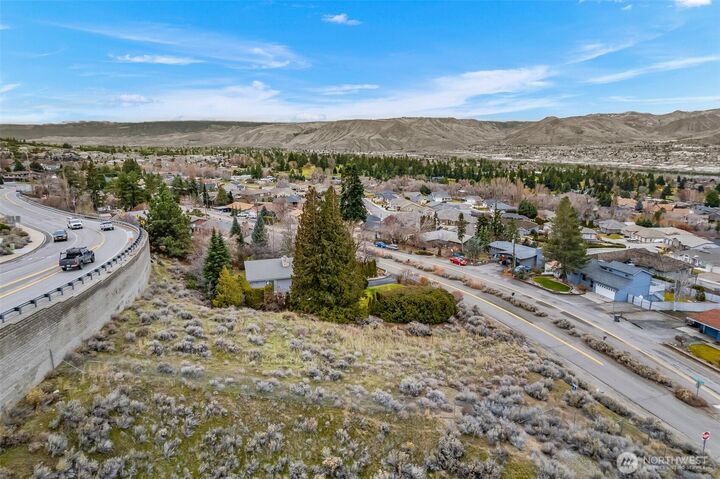 Property Photo:  0 Nna  Valley View Blvd  WA 98802 