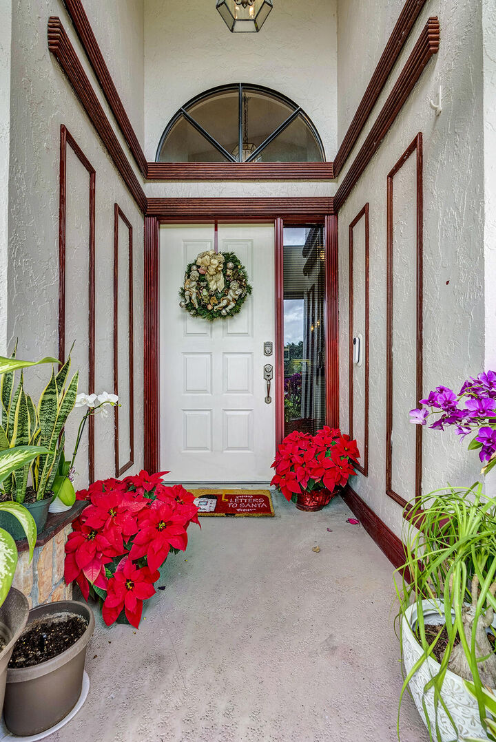 Property Photo:  8142 Mimosa Place  FL 33472 