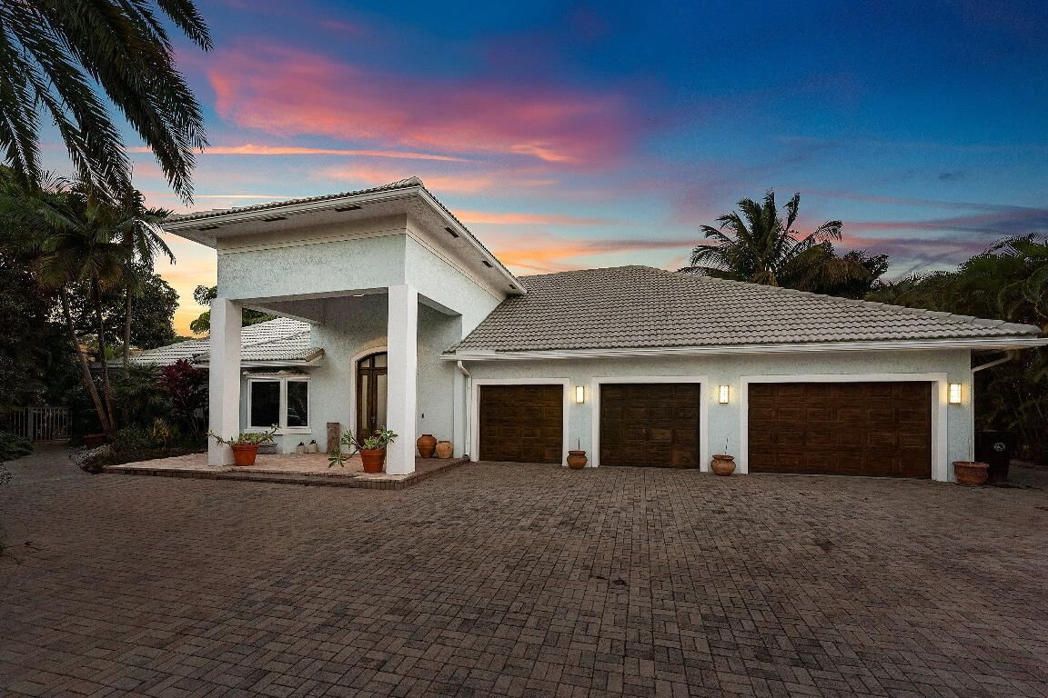 Property Photo: 2311 NE 47th Street FL 33064