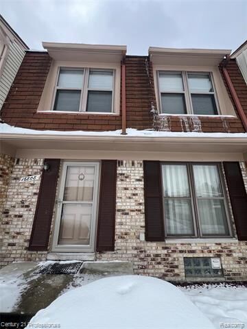 Property Photo: 16808 Kingsbrooke Drive MI 48038