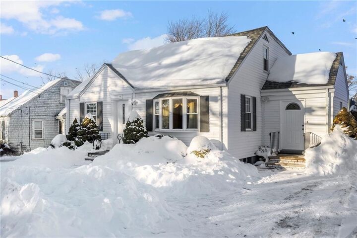 Property Photo:  136 King Philip Road  RI 02916 