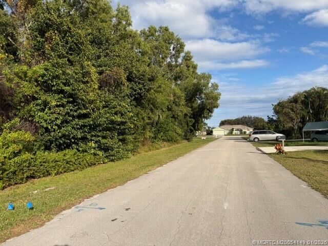Property Photo: 3081 SE Sumner Lane FL 34952