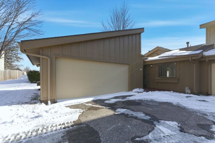 Property Photo:  8201 E Harry St  KS 67207 