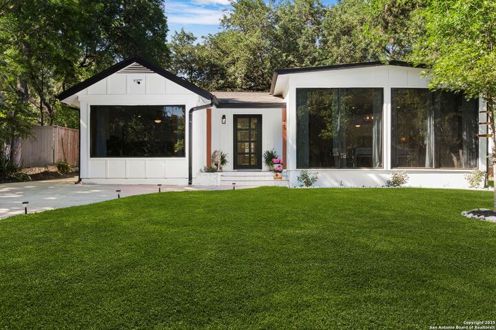 Property Photo: 423 College Blvd. TX 78209