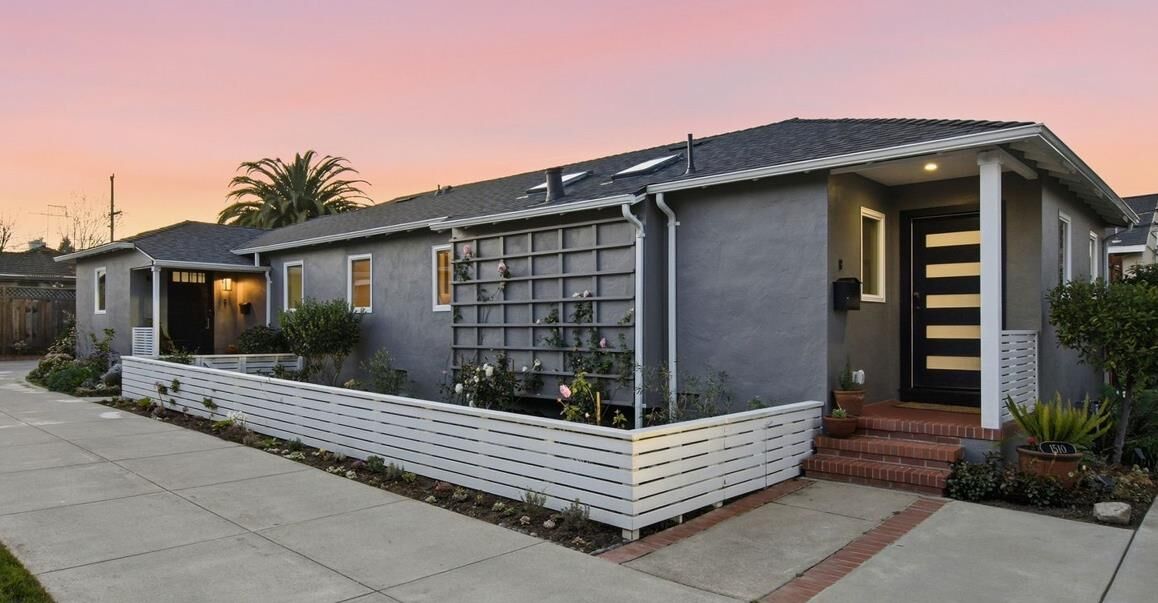 Property Photo:  1510 Jasmine Street  CA 94402 