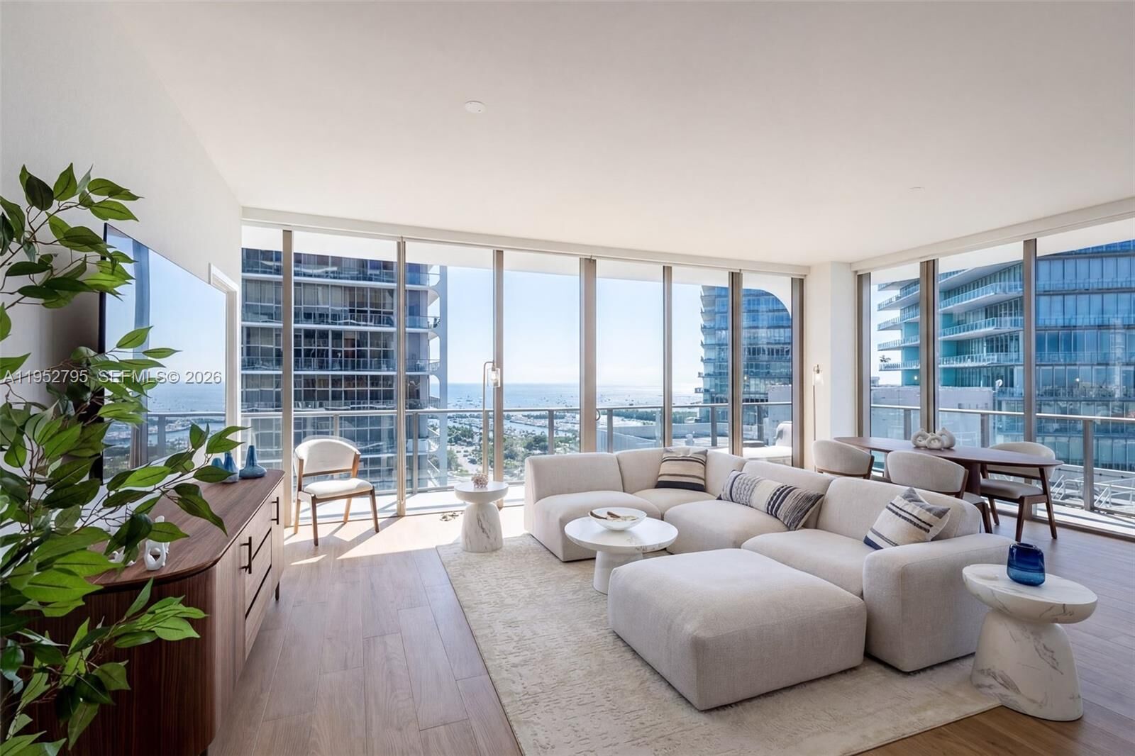 Property Photo:  2678 Tigertail Ave 1707  FL 33133 